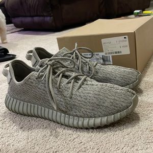 Yeezy Boost 350 OG Moonrocks